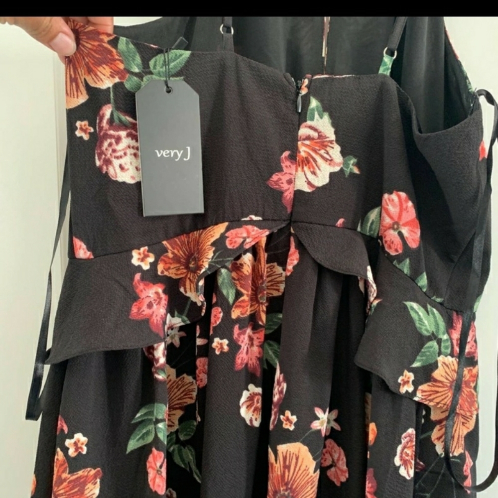 Very J Flowered Ruffled Peplum Maxi Dress - Picture 13 of 13